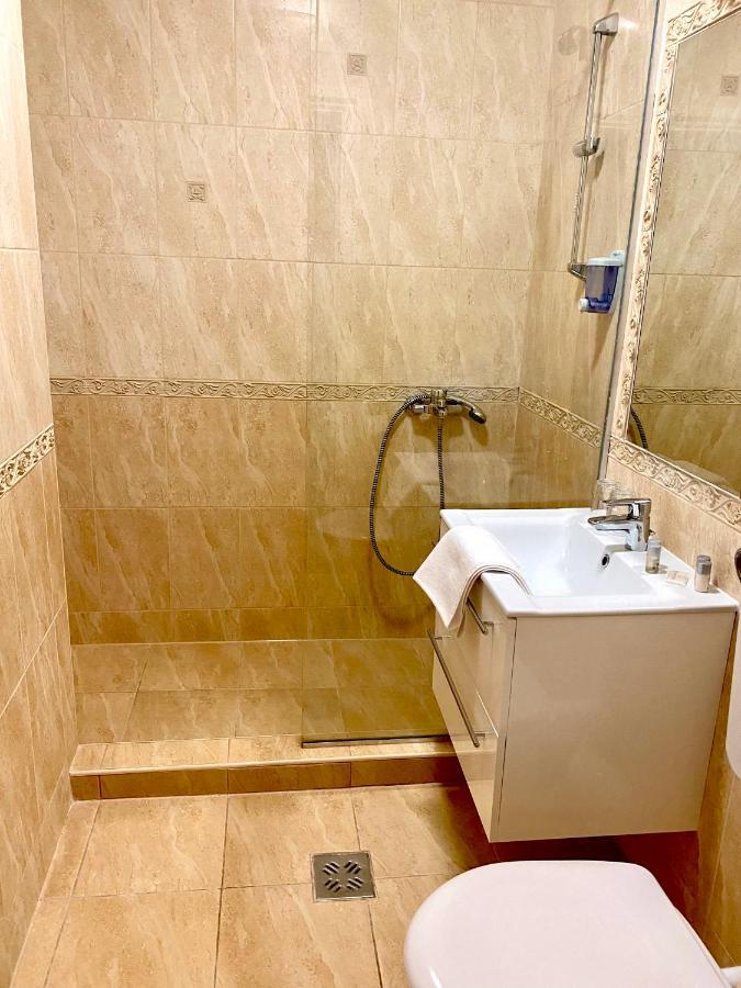 Borostyan Panzio Hotell Kaposvár Exteriör bild