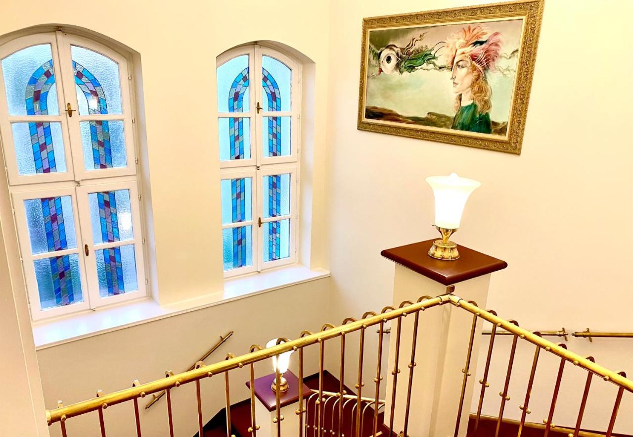 Borostyan Panzio Hotell Kaposvár Exteriör bild