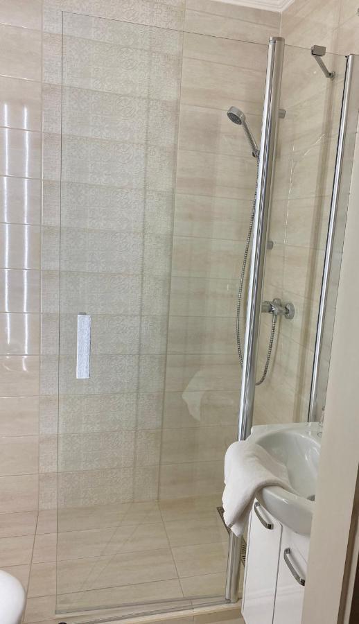 Borostyan Panzio Hotell Kaposvár Exteriör bild